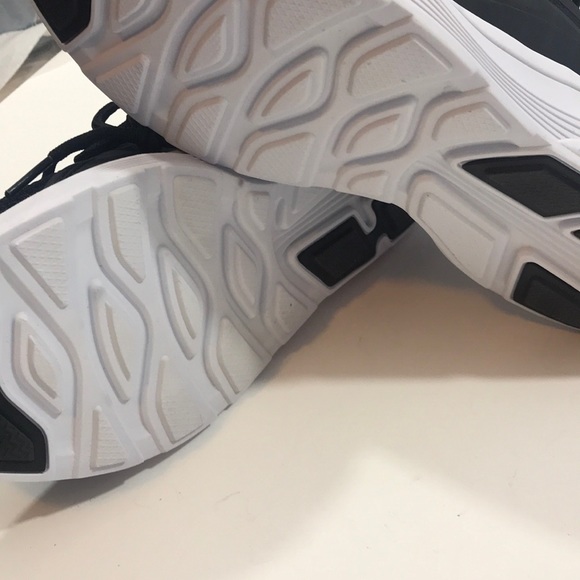 Men’s champion sneakers NWT size 11 - Picture 5 of 6